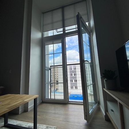 Radio City Loft Apartment Kaunas Bagian luar foto